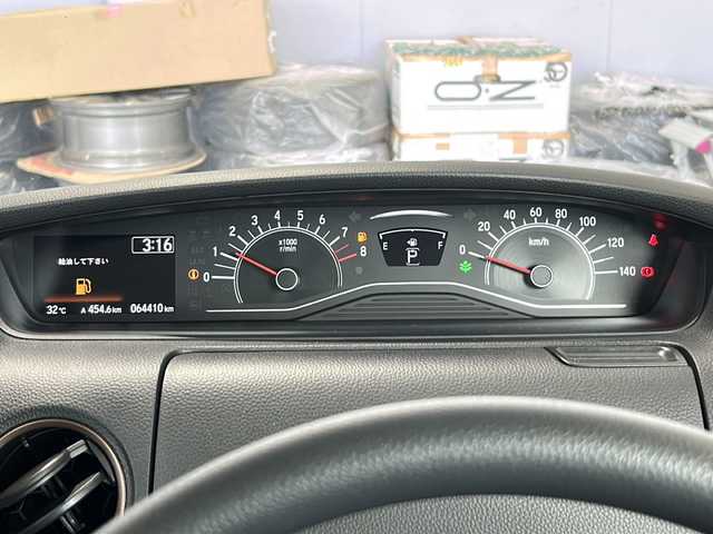 ホンダ Ｎ ＢＯＸ G･L ホンダセンシング カッパーブラウンスタイル 富山県 2019(令1)年 6.5万km プラチナホワイトパール 禁煙車　/純正ＳＤナビ　/地デジ　/ホンダセンシング　/両側電動スライドドア　/バックカメラ　/コーナーセンサー/２トーンカラー　/ＬＥＤヘッドライト　/レーダークルーズコントロール　/スマートキー　/純正アルミホイール/純正オーディオ/ウィンカーミラー/電動格納ミラー/アイドリングストップ/ビルトイETC/プッシュスタート