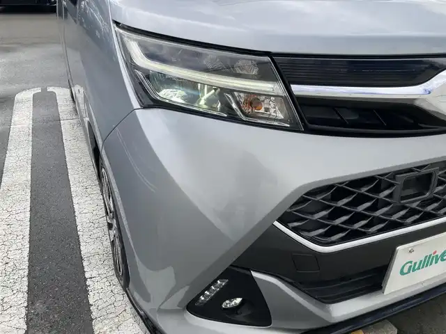 トヨタ タンク カスタムG S 静岡県 2017(平29)年 6.8万km ブライトシルバーM スマートアシストII/社外SDナビ（CN-RA04WD）/　AM FM CD DVD SD MEMORYMUSIC /フルセグTV/ETC/前後ドライブレコーダー/両側パワースライドドア/クルーズコントロール/リアコーナーセンサー/アイドリングストップ/LEDヘッドライト/リアロールサンシェード/ステアリングスイッチ/純正14インチアルミホイール/スマートキー×2本/ドアバイザー/ISOFIX/ワンオーナー/バックモニター