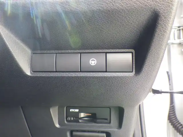 日産 ノート X 千葉県 2020(令2)年 4.9万km ブリリアントシルバー エマージェンシーブレーキ/プロパイロット/インテリジェントクルーズコントロール/インテリジェントルームミラー/ワイヤレス充電/9インチ純正コネクトナビ/地デジTV/【Bluetooth接続】/アラウンドビューモニター/ドライブレコーダー（DH5-S）/ステアリングスイッチ/ETC（2.0）/LEDヘッドライト/フォグライト/ウインカーミラー/コーナーセンサー/サイド/カーテンエアバッグ/インテリジェントキー