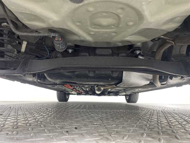 トヨタ アクア Z 神奈川県 2022(令4)年 1.4万km クリアベージュメタリック 純正10.5型ディスプレイオーディオ/AM FM USB　Bluetooth　Miracast/バックカメラ/セーフティセンス/プリクラッシュセーフティ/レーントレーシングアシスト/レーダークルーズコントロール/オートハイビーム/ロードサインアシスト/先行車発進告知/パーキングサポートブレーキ/リヤシートマインダー/後退時速度抑制/前後クリアランスソナー/革巻きステアリング/ステアリングスイッチ/AC100Vコンセント【後席】/4.2型インフォメーションディスプレイ/ナノイー/プッシュスタート/スマートキー/純正リアスポイラー/純正15インチアルミホイール/LEDヘッドライト/LEDフロントフォグランプ/オートライト/LED発光ライン付LEDリアコンビネーションランプ/スペアキー/取説