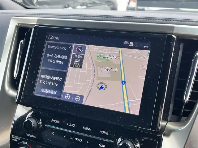 トヨタ アルファード S タイプゴールドⅢ 滋賀県 2022(令4)年 5万km ブラック 純正9インチナビ/【Bluetooth/Miracast/USB】/サンルーフ/両側パワースライドドア/トヨタセーフティセンス/・プリクラッシュセーフティ/・レーダークルーズコントロール/・レーンディパーチャーアラート/・オートマチックハイビーム/バックカメラ/LEDヘッドライト/ブラインドスポットモニター/クリアランスソナー/ハーフレザーシート/ビルトインETC/前後ドライブレコーダー/純正フロアマット/プッシュスタート/スマートキー/ステアリングリモコン