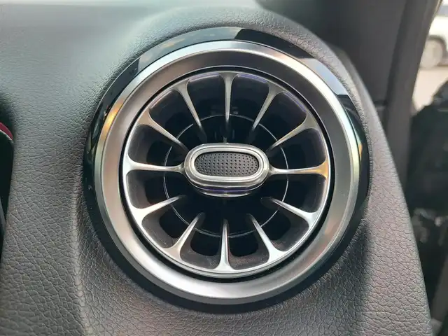 メルセデス・ベンツ ＧＬＢ２００ｄ AMGライン 滋賀県 2020(令2)年 3.6万km マウンテングレー ＡＭＧライン/ハーフレザー/・メモリ付きパワーシート/・シートヒーター/レーダーセーフティＰＫＧ/ＡＣＣ/ＢＳＭ/３６０°カメラ/アンビエントライト/純正ナビ（ＢＴ／ＤＴＶ／）/パワーバックドア/純正19インチAW/ドライブレコーダー/ETC2.0