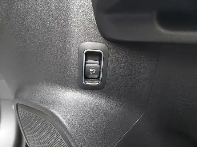 メルセデス・ベンツ ＧＬＢ２００ｄ AMGライン 滋賀県 2020(令2)年 3.6万km マウンテングレー ＡＭＧライン/ハーフレザー/・メモリ付きパワーシート/・シートヒーター/レーダーセーフティＰＫＧ/ＡＣＣ/ＢＳＭ/３６０°カメラ/アンビエントライト/純正ナビ（ＢＴ／ＤＴＶ／）/パワーバックドア/純正19インチAW/ドライブレコーダー/ETC2.0