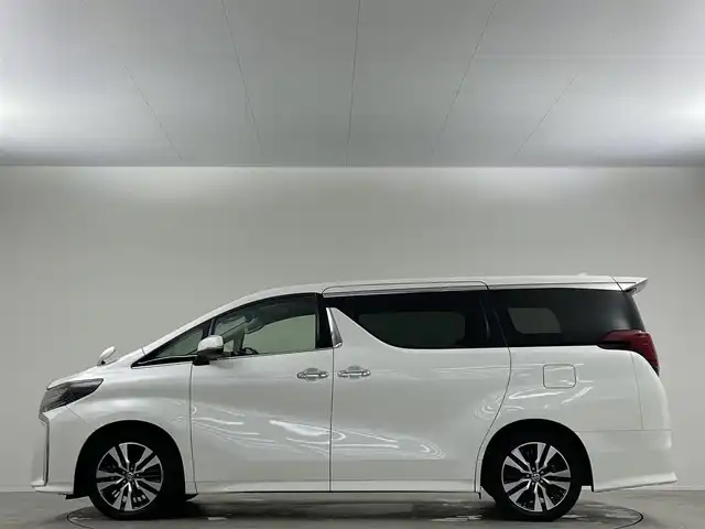 トヨタ アルファード S Cパッケージ 埼玉県 2021(令3)年 4.7万km ホワイトパールクリスタルシャイン サンルーフ　純正９型ナビ　ＡＣ１００Ｖ　三眼　両側パワースライドドア　シートヒーター　ベンチレーション　前後ドライブレコーダー　パワーシート　電動リアゲート　フルセグＴＶ　ＥＴＣ