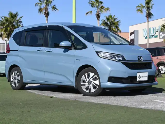ホンダ フリード ハイブリット G ホンダセンシング 千葉県 2022(令4)年 2.5万km シーグラスブルーパール ホンダセンシング/・衝突軽減ブレーキ（CMBS）/・車線維持支援システム（LKAS）/・アダプティブクルーズコントロール（ACC）/・後方誤発進抑制機能/・誤発進抑制機能/両側パワースライドドア/純正メモリーナビ/地デジTV/【DVD/CD再生機能　Bluetooth接続】/バックカメラ/ドライブレコーダー（前後撮影）/ETC/LEDヘッドライト/ウインカーミラー/リアコーナーセンサー/Honda スマートキー