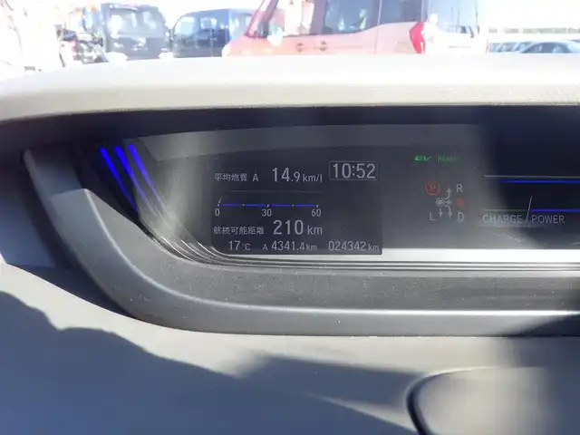 ホンダ フリード ハイブリット G ホンダセンシング 千葉県 2022(令4)年 2.5万km シーグラスブルーパール ホンダセンシング/・衝突軽減ブレーキ（CMBS）/・車線維持支援システム（LKAS）/・アダプティブクルーズコントロール（ACC）/・後方誤発進抑制機能/・誤発進抑制機能/両側パワースライドドア/純正メモリーナビ/地デジTV/【DVD/CD再生機能　Bluetooth接続】/バックカメラ/ドライブレコーダー（前後撮影）/ETC/LEDヘッドライト/ウインカーミラー/リアコーナーセンサー/Honda スマートキー