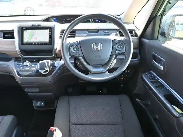 ホンダ フリード ハイブリット G ホンダセンシング 千葉県 2022(令4)年 2.5万km シーグラスブルーパール ホンダセンシング/・衝突軽減ブレーキ（CMBS）/・車線維持支援システム（LKAS）/・アダプティブクルーズコントロール（ACC）/・後方誤発進抑制機能/・誤発進抑制機能/両側パワースライドドア/純正メモリーナビ/地デジTV/【DVD/CD再生機能　Bluetooth接続】/バックカメラ/ドライブレコーダー（前後撮影）/ETC/LEDヘッドライト/ウインカーミラー/リアコーナーセンサー/Honda スマートキー