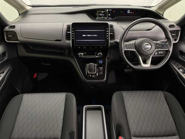 日産 セレナ e－パワー ハイウェイスター V 鹿児島県 2020(令2)年 3.2万km ダイヤモンドブラック 純正インチナビ/（AM/FM/CD/DVD/Bluetooth/フルセグ）/プロパイロット/アラウンドビューモニター/デジタルインナーミラー/両側パワースライドドア/ETC2.0/セーフティパックB/オートホールド/電子パーキング/ハーフレザーシート/パーキングアシスト/純正ドライブレコーダー/スマートキー/LEDヘッドライト/オートライト/オートハイビーム