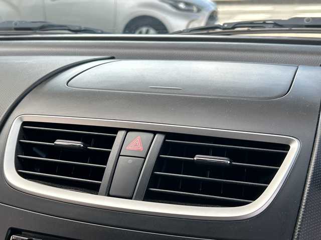 スズキ スイフト RS 兵庫県 2014(平26)年 5.6万km プレミアムシルバーメタリック メモリナビ/地デジTV/パドルシフト/ETC/ドライブレコーダー/スマートキー/純正フロアマット