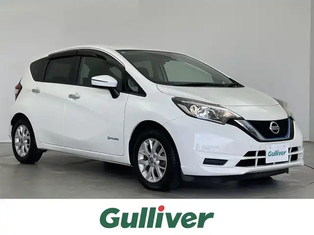 日産 ノート e－パワー X 埼玉県 2018(平30)年 5.5万km ホワイト 純正メモリナビ/【フルセグTV/SD/FM/AM/Bluetooth// CD/WALKMAN/USB/iPod】/バックカメラ/エマージェンシーブレーキ/レーンキープアシスト/コーナーセンサー/前後ドライブレコーダー/ETC/横滑り防止装置/ステアリングスイッチ/スペアキー×1/スマートキー