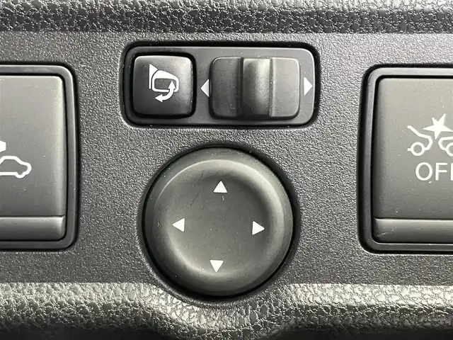 日産 ノート e－パワー X 埼玉県 2018(平30)年 5.5万km ホワイト 純正メモリナビ/【フルセグTV/SD/FM/AM/Bluetooth// CD/WALKMAN/USB/iPod】/バックカメラ/エマージェンシーブレーキ/レーンキープアシスト/コーナーセンサー/前後ドライブレコーダー/ETC/横滑り防止装置/ステアリングスイッチ/スペアキー×1/スマートキー
