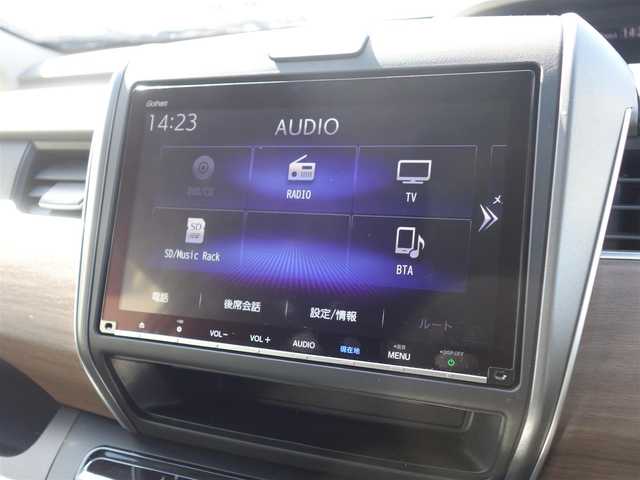 ホンダ フリード G ホンダセンシング 山形県 2021(令3)年 2.4万km プラチナホワイトパール 4WD/ホンダセンシング/純正メモリナビ/　　【CD DVD BT フルセグ USB】/バックカメラ/両側パワースライドドア/ETC/レーダークルーズコントロール/LEDオートヘッドライト/シートヒーター/レザー調シートカバー/アイドリングストップ/ステアリングスイッチ/電動格納ウィンカーミラー/ミラーヒーター/スマートキー
