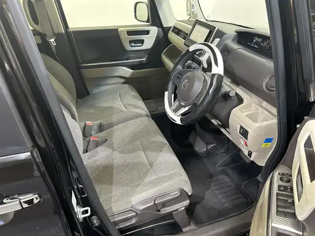 ホンダ Ｎ ＢＯＸ G L 愛媛県 2018(平30)年 1万km 黒 純正ＳＤナビ　（ＤＶＤ　ＣＤ　ＳＤ）ワンセグＴＶ　ＥＴＣ　スペアーキー　片側スライド　ＬＥＤヘッドライト　布シート　パワーステアリング　パワーウィンドウ　バックカメラ　エンジンスタートボタン