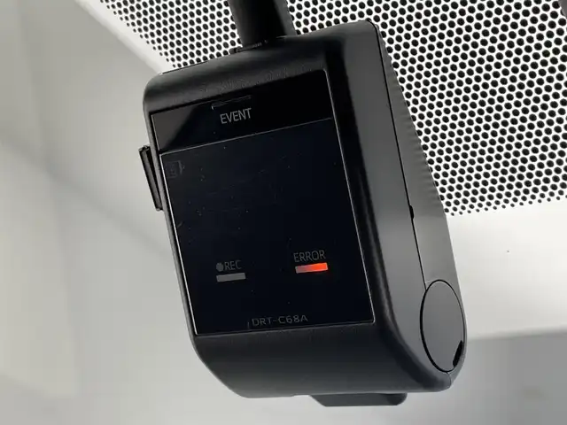 トヨタ ヴォクシー ハイブリッド ZS 煌Ⅱ 愛知県 2020(令2)年 6万km ホワイトパールクリスタルシャイン 純正１０型ナビ　フルセグＴＶ　シートヒーター　バックカメラ　ハーフレザーシート　両側パワスラ　セーフティセンス　衝突軽減装置　クルコン　車線逸脱　ＬＥＤオートライト　コーナーセンサー　フォグ　禁煙車