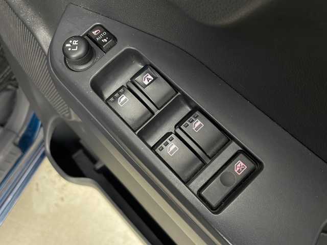 ダイハツ ウェイク L スペシャルリミテッド SAⅢ 秋田県 2020(令2)年 7.2万km レーザーブルークリスタルシャイン 4WD/ワンオーナー/片側パワースライドドア/純正SDナビ（DVD/BT/フルセグTV）/全方位カメラ・バックカメラ/オーディオステアリモコン/USBポート/スマートアシストIII/オートハイビーム/アイドリングストップ/横滑り防止装置/シートヒーター（D席）/フォグランプ/純正ドアバイザー/純正フロアマット/社外アルミ付き冬タイヤ積込/（155/65R14 7分山）/保証書・取説
