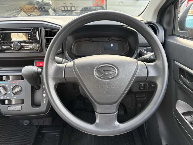 ダイハツ ミラ イース L SAⅢ 福岡県 2019(平31)年 1.6万km スカイブルーメタリック オーディオ/（CD/Bluetooth）/横滑り防止/衝突軽減/アイドリングストップ/オートマチックハイビーム/パーキングアシスト/スペアキー×１/純正フロアマット/保証書/取扱説明書