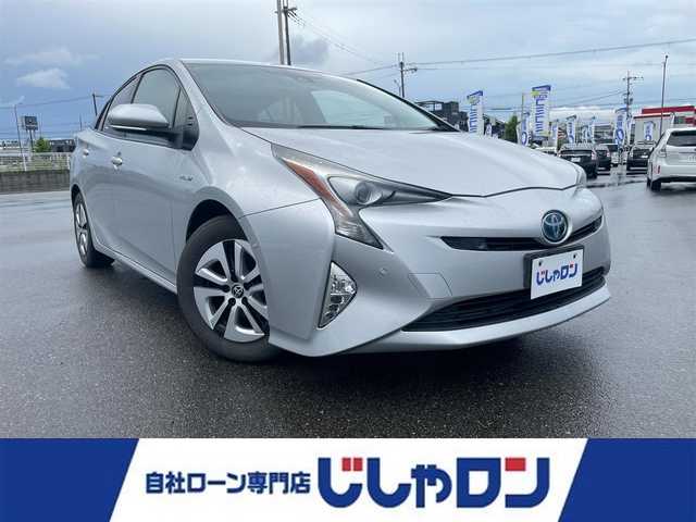 トヨタ プリウス A 大阪府 2016(平28)年 11.5万km シルバーM (株)IDOMが運営する【じしゃロン堺店】の自社ローン専用車両になります。/こちらは現金またはオートローンご利用時の価格です。自社ローンご希望の方は別途その旨お申付け下さい