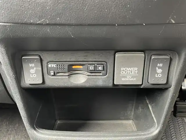 ホンダ Ｎ ＢＯＸ 2トーン カスタム SSパッケージ 岐阜県 2016(平28)年 9万km 白Ⅱ (株)IDOMが運営する【じしゃロン多治見店】の自社ローン専用車両になります。こちらは現金またはオートローンご利用時の価格です。自社ローンご希望の方は別途その旨お申付け下さい。/KENWOODナビ/　（Bluetooth/DVD/フルセグ）/両側パワースライドドア/衝突軽減/バックカメラ/前席シートヒーター/オートライト/フォグランプ/ブラックスタイルAW/フロントグリル