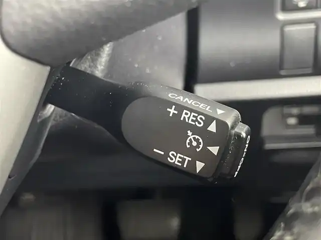トヨタ エスクァイア Xi 埼玉県 2019(平31)年 5.2万km ホワイトパールクリスタルシャイン 純正ＳＤナビ/NSZT-W68T/　地図SDない為動作未確認/Bluetooth/CD/フルセグ/バックカメラ/片側パワースライドドア/クルーズコントロール/ビルドインETC/レーンキープアシスト/スマートキー/プッシュスタート/取扱説明書