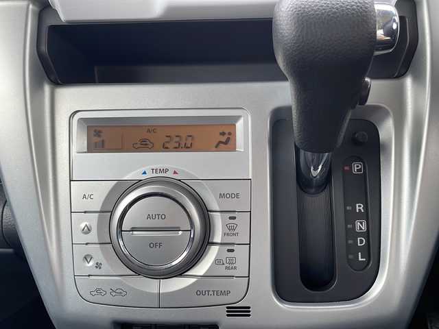 スズキ ハスラー G 青森県 2014(平26)年 7.4万km パールホワイト/ブラック2トーンルーフ 4WD/社外SDナビ・フルセグTV/レーダーブレーキサポート/誤発進抑制機能/運転席シートヒーター/ETC/社外エンジンスターター/スマートキー/プッシュスタート/純正フロアマット/ブラックルーフ/フォグランプ/社外15インチアルミ