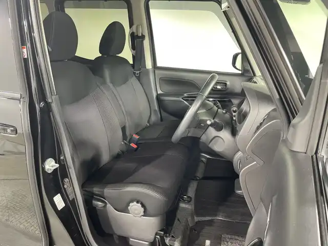 日産 デイズ ルークス ハイウェイスター Gターボ 神奈川県 2018(平30)年 5.7万km ブラック エマージェンシーブレーキ/オートマチックハイビーム/レーンキープアシスト/純正ナビ/・BT/フルセグTV/CD/DVD/SD/AUX/AM/FM/アラウンドビューモニター/両側電動スライドドア/ETC/ドライブレコーダー/アイドリングストップ機能/革巻きステアリング/ステアリングスイッチ/クルーズコントロール/Autoライト/スマートキー/プッシュスタートボタン/自動防眩ミラー/シートリフター/LEDヘッドライト/フォグランプ/電動格納ミラー/ウィンカーミラー/純正フロアマット/純正ドアバイザー/純正アルミホイール