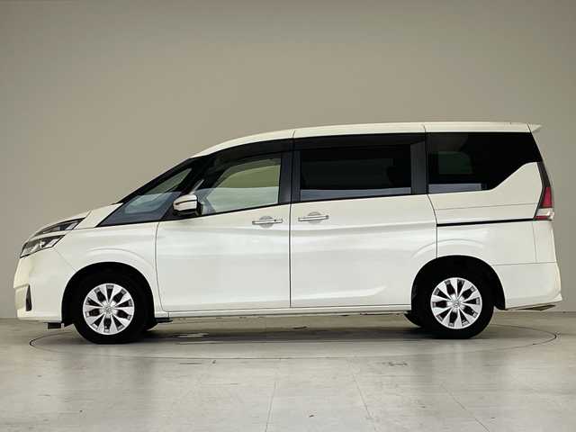 日産 セレナ S 愛知県 2017(平29)年 6.9万km ブリリアントホワイトパール SDナビ/片側パワースライド/クルーズコントロール/LEDヘッドライト/リアオートエアコン/ETC/衝突軽減システム/フルセグ/CD DVD/Bluetooth/ステアリングスイッチ/スマートキー/プッシュスタート