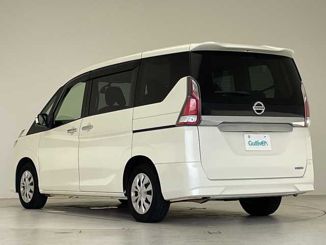 日産 セレナ S 愛知県 2017(平29)年 6.9万km ブリリアントホワイトパール SDナビ/片側パワースライド/クルーズコントロール/LEDヘッドライト/リアオートエアコン/ETC/衝突軽減システム/フルセグ/CD DVD/Bluetooth/ステアリングスイッチ/スマートキー/プッシュスタート