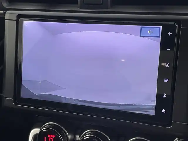 トヨタ ＧＲ８６ RZ 福岡県 2023(令5)年 0.8万km クリスタルホワイトパール 純正９型ナビ／フルセグＴＶ　/ＥＴＣ　/前方ドライブレコーダー　/レーダークルーズコントロール　/コーナーセンサー　/衝突軽減ブレーキ　/レーンキープ　/ＢＳＭ　/ＰＫＳＢ　/パドルシフト　/シートヒーター　/純正１８インチＡＷ