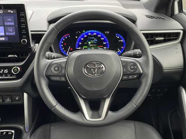 トヨタ カローラ クロス ハイブリッド Z 新潟県 2022(令4)年 3.9万km プラチナホワイトパールマイカ 4WD/純正ディスプレイオーディオ/BT/USB/全方位カメラ/ETC/ドライブレコーダー/衝突被害軽減ブレーキ/レーンキープアシスト/レーダークルーズコントロール/ガラスルーフ/半革シート/運転席パワーシート/シートヒーター /ステアリングヒーター/ステアリングスイッチ/パワーバックドア/コーナーセンサー/スマートキー/プッシュスタート/LEDヘッドライト/オートライト/オートハイビーム/フォグランプ/純正18インチアルミホイール