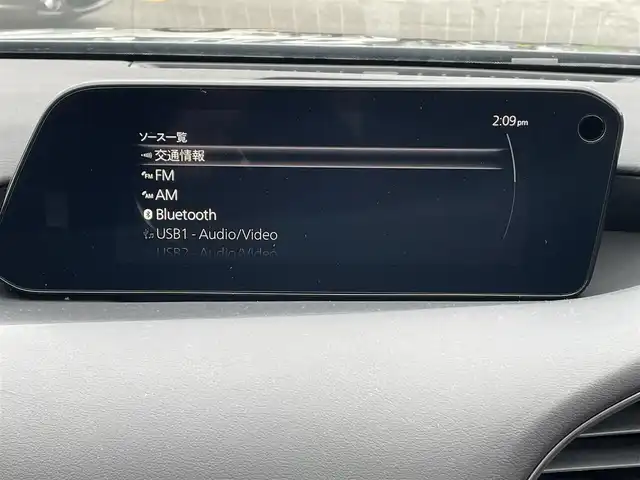マツダ マツダ３ファストバック 15S ブラックトーンED 青森県 2023(令5)年 0.2万km マシーングレープレミアムM AIS評価4.5点/ワンオーナー/4WD/純正ナビ（地図SD無し）/【AM/FM/CD/DVD/SD/BT/HDMI】/フルセグ/全周囲カメラ/パーキングセンサー/車線逸脱警報機能/ブラインドスポットモニター/レーンキープアシスト/衝突軽減ブレーキ/ヘッドアップディスプレイ/クルーズコントロール/横滑り防止機能/MTモード付AT/パドルシフト/純正エンジンスターター/スペアキー1本/社外16インチAW付スタッドレスタイヤ積込/【2022年製 VRX3 205/60/R16 8分山】/取扱説明書/保証書