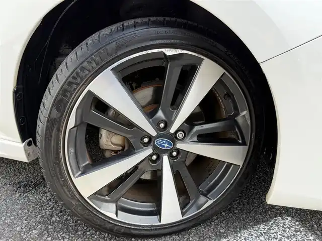 スバル インプレッサ スポーツ 2．0i－S アイサイト 静岡県 2017(平29)年 7.8万km クリスタルホワイトP 走行77676キロ（登録時）/検査令和8年2月19日まで/アイサイト/ブラックレザーシート/DOPパナソニック製/　8型SDナビ・フルセグTV/Bluetoothオーディオ/DVD再生/バックカメラ/ETC/ドライブレコーダー/スマートキー×2/プッシュスタート/クルーズコントロール/パドルシフト/前席シートヒーター/前席パワーシート/LEDヘッドライト/フォグランプ/ウィンカードアミラー/nanoe/純正18インチアルミホイール/トノカバー/WエアB＋サイドエアB/車両取説＋ナビ取説あり/新車時保証あり