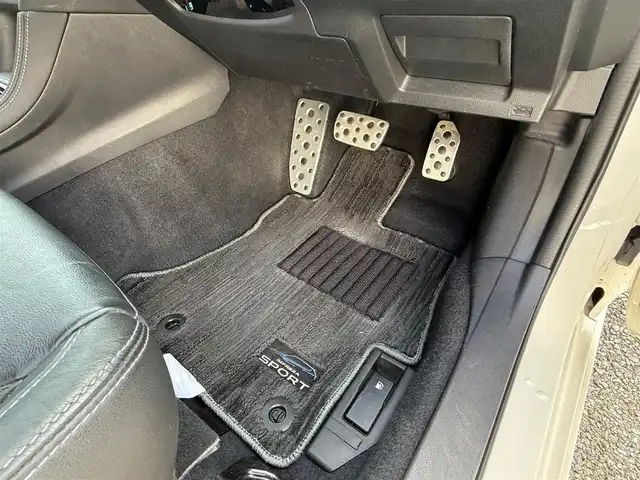 スバル インプレッサ スポーツ 2．0i－S アイサイト 静岡県 2017(平29)年 7.8万km クリスタルホワイトP 走行77676キロ（登録時）/検査令和8年2月19日まで/アイサイト/ブラックレザーシート/DOPパナソニック製/　8型SDナビ・フルセグTV/Bluetoothオーディオ/DVD再生/バックカメラ/ETC/ドライブレコーダー/スマートキー×2/プッシュスタート/クルーズコントロール/パドルシフト/前席シートヒーター/前席パワーシート/LEDヘッドライト/フォグランプ/ウィンカードアミラー/nanoe/純正18インチアルミホイール/トノカバー/WエアB＋サイドエアB/車両取説＋ナビ取説あり/新車時保証あり