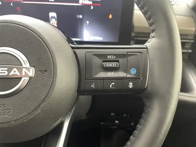 日産 セレナ e－パワー ハイウェイスター V 熊本県 2023(令5)年 3.2万km ワイン 色番号（NBL）/ワンオーナー/禁煙車/純正ナビ/（フルセグ/BT/FM/AM）/全方位カメラ　/ETC2.0/純正フリップダウンモニター/純正前後ドライブレコーダー/デジタルインナーミラー/プロパイロット/アダプティブクルーズコントロール/レーンキープアシスト/オートマチックハイビーム/ブラインドルポットモニター/オートホールド/両側パワースライドドア/シートヒーター（1列目、2列目）/ステアリングヒーター/前後コーナーセンサー/スマートキー/スペアキー1本/純正フロアマット/純正１６インチアルミ/保証書/取扱説明書