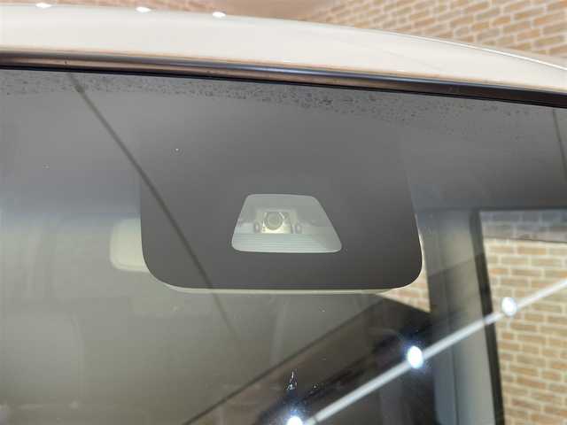 ダイハツ タント カスタム X トップED SAⅡ 佐賀県 2016(平28)年 10.4万km パールホワイトⅢ (株)IDOMが運営する【じしゃロン佐賀店】の自社ローン対象車両になります。こちらは現金ご利用時の価格です。/自社ローンご希望の方は別途その旨お申付け下さい。/左側パワースライドドア/スマートアシストII/衝突回避支援ブレーキ/車線逸脱警報/誤発進抑制機能/先行車発信お知らせ機能/横滑り防止装置/アイドリングストップ/オートエアコン/ロールサンシェード/エンジンスターター/純正ナビ/フルセグTV/バックカメラ/ETC/LEDヘッドライト/フォグライト/純正14インチアルミホイール/純正フロアマット