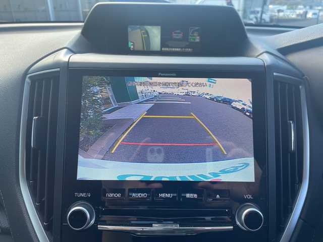 スバル フォレスター プレミアム 茨城県 2018(平30)年 9.5万km クリスタルホワイトP 純正ナビ　/-BT/TV/AM/衝突軽減システム　/バックカメラ　/デジタルインナーミラー　/コーナーセンサー前後　/電動リアゲート/ＬＥＤヘッドライト　/レーダークルーズコントロール/D席N席パワーシート　/D席N席シートヒーター　/ステアリングヒーター/LEDヘッドライト/レザーシート/プッシュスタート