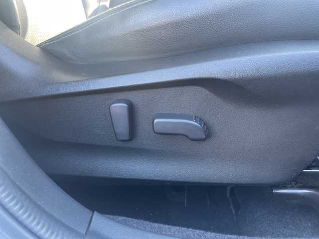 スバル フォレスター プレミアム 茨城県 2018(平30)年 9.5万km クリスタルホワイトP 純正ナビ　/-BT/TV/AM/衝突軽減システム　/バックカメラ　/デジタルインナーミラー　/コーナーセンサー前後　/電動リアゲート/ＬＥＤヘッドライト　/レーダークルーズコントロール/D席N席パワーシート　/D席N席シートヒーター　/ステアリングヒーター/LEDヘッドライト/レザーシート/プッシュスタート