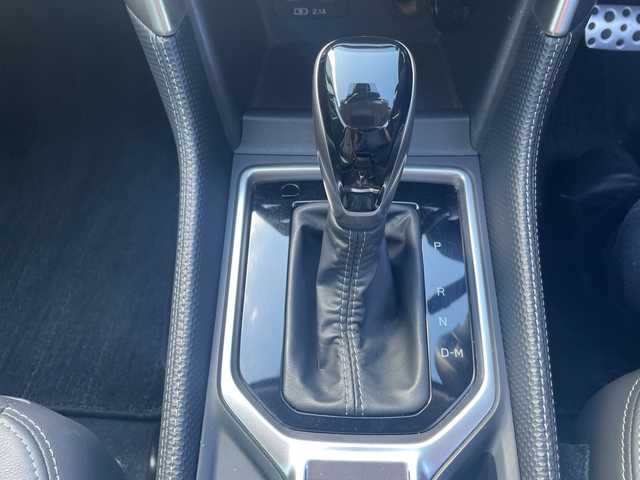 スバル フォレスター プレミアム 茨城県 2018(平30)年 9.5万km クリスタルホワイトP 純正ナビ　/-BT/TV/AM/衝突軽減システム　/バックカメラ　/デジタルインナーミラー　/コーナーセンサー前後　/電動リアゲート/ＬＥＤヘッドライト　/レーダークルーズコントロール/D席N席パワーシート　/D席N席シートヒーター　/ステアリングヒーター/LEDヘッドライト/レザーシート/プッシュスタート