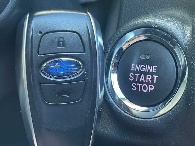 スバル フォレスター プレミアム 茨城県 2018(平30)年 9.5万km クリスタルホワイトP 純正ナビ　/-BT/TV/AM/衝突軽減システム　/バックカメラ　/デジタルインナーミラー　/コーナーセンサー前後　/電動リアゲート/ＬＥＤヘッドライト　/レーダークルーズコントロール/D席N席パワーシート　/D席N席シートヒーター　/ステアリングヒーター/LEDヘッドライト/レザーシート/プッシュスタート