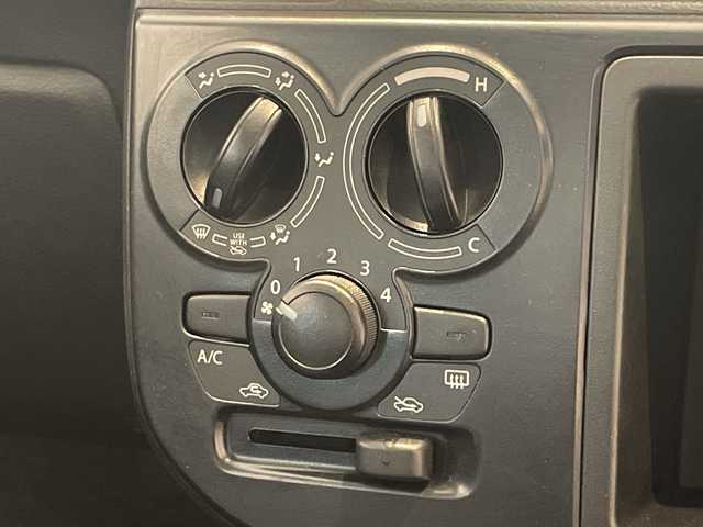 スズキ アルト F 福井県 2017(平29)年 2.3万km アーバンブラウンパールメタリック ４WD/ツインカム/シートヒーター/リモコンキー×2/リアワイパー/純正フロアマット/ヘッドライトレベライザー