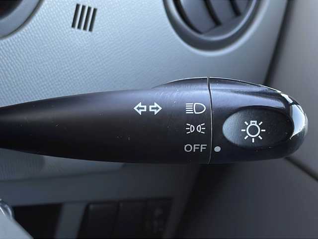 スズキ ワゴンＲ FX 山口県 2011(平23)年 7万km シルキーシルバーメタリック 純正オーディオ/・AM/FM/・CD/純正フロアマット/純正ホイールカバー/電動格納ミラー/ヘッドライトレベライザー/リモコンキー/ドアバイザー/取扱説明書/保証書