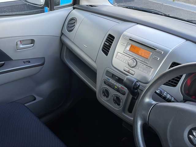 スズキ ワゴンＲ FX 山口県 2011(平23)年 7万km シルキーシルバーメタリック 純正オーディオ/・AM/FM/・CD/純正フロアマット/純正ホイールカバー/電動格納ミラー/ヘッドライトレベライザー/リモコンキー/ドアバイザー/取扱説明書/保証書