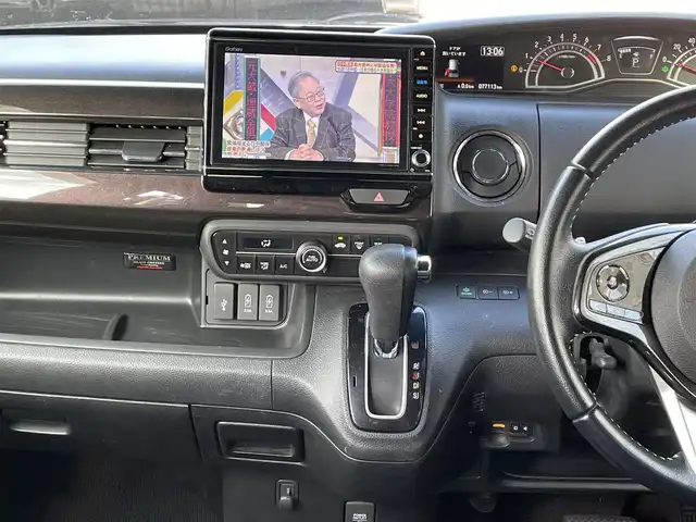 ホンダ Ｎ ＢＯＸ G L ターボ ホンダセンシング 福岡県 2018(平30)年 7.8万km プレミアムベルベットパープル・パール (株)IDOMが運営する【じしゃロン八幡西店】の自社ローン対象車両になります。こちらは現金ご利用時の価格です。自社ローンご希望の方は別途その旨お申付け下さい。/衝突被害軽減システム/純正8インチナビ/フルセグ/Bluetooth/バックカメラ/パドルシフト/クルーズコントロール/両側パワースライドドア/ビルトインETC/オートライト/LEDヘッドライト