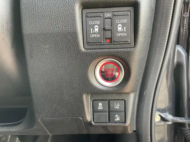 ホンダ Ｎ ＢＯＸ G L ターボ ホンダセンシング 福岡県 2018(平30)年 7.8万km プレミアムベルベットパープル・パール (株)IDOMが運営する【じしゃロン八幡西店】の自社ローン対象車両になります。こちらは現金ご利用時の価格です。自社ローンご希望の方は別途その旨お申付け下さい。/衝突被害軽減システム/純正8インチナビ/フルセグ/Bluetooth/バックカメラ/パドルシフト/クルーズコントロール/両側パワースライドドア/ビルトインETC/オートライト/LEDヘッドライト