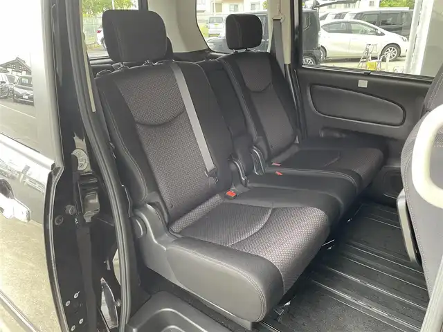 日産 セレナ ハイウェイスター S HV Vエアロ 茨城県 2013(平25)年 8.7万km スーパーブラック (株)IDOMが運営する【じしゃロン水戸店】の自社ローン専用車両になりますこちらは現金またはオートローンご利用時の価格です。自社ローンご希望の方は別途その旨お申付け下さい/純正ナビ(MM113D-W)/バックカメラ/ガラスルーフ/片側パワースライドドア/スタート/16インチアルミホイール/純正フロアマット/ETC