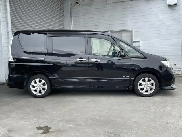 日産 セレナ ハイウェイスター S HV Vエアロ 茨城県 2013(平25)年 8.7万km スーパーブラック (株)IDOMが運営する【じしゃロン水戸店】の自社ローン専用車両になりますこちらは現金またはオートローンご利用時の価格です。自社ローンご希望の方は別途その旨お申付け下さい/純正ナビ(MM113D-W)/バックカメラ/ガラスルーフ/片側パワースライドドア/スタート/16インチアルミホイール/純正フロアマット/ETC