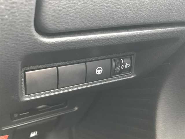日産 ノート X 富山県 2023(令5)年 7.3万km ガーネットレッド 純正ナビ/フルセグTV/Bluetooth/全周囲カメラ/デジタルインナーミラー/衝突被害軽減ブレーキ/コーナーセンサー/レーンキープアシスト/プロパイロット/プッシュスタート/スマートキー/オートライト/ETC2.0/置くだけ充電