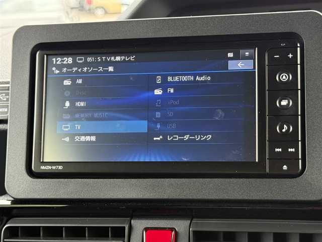 ダイハツ タント カスタム RS 道南・函館 2024(令6)年 0.4万km シャイニングホワイトパール ・純正メモリナビ/・フルセグＴＶ/・HDMI/・衝突被害軽減ブレーキ/・全周囲カメラ/・パーキングソナー/・ドライブレコーダー/・ハーフレザーシート/・前席シートヒーター/・両側パワースライドドア/・LEDヘッドライト/・オートマチックハイビーム/・オートライト/・シートバックテーブル