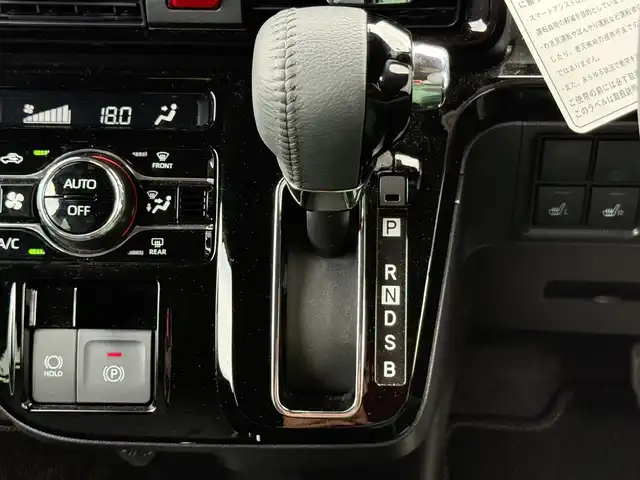 ダイハツ タント カスタム RS 道南・函館 2024(令6)年 0.4万km シャイニングホワイトパール ・純正メモリナビ/・フルセグＴＶ/・HDMI/・衝突被害軽減ブレーキ/・全周囲カメラ/・パーキングソナー/・ドライブレコーダー/・ハーフレザーシート/・前席シートヒーター/・両側パワースライドドア/・LEDヘッドライト/・オートマチックハイビーム/・オートライト/・シートバックテーブル
