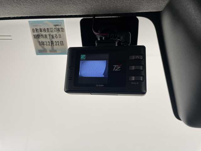 トヨタ ルーミー X 宮崎県 2022(令4)年 2.8万km ブラックマイカメタリック 禁煙車/衝突被害軽減ブレーキ/純正9型ディスプレイオーディオ/（AppleCarPlay/Bluetooth/FMAM/フルセグTV)/純正バックカメラ/純正LEDオートライト/純正ラバーマット/左側電動スライドドア/クリアランスソナー/オートマチックハイビーム/オート電動格納ミラー/スマートキー/プッシュエンジンスタート/新車時保証書/取扱い説明書