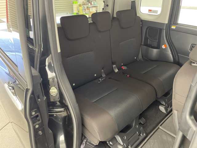 トヨタ ルーミー X 宮崎県 2022(令4)年 2.8万km ブラックマイカメタリック 禁煙車/衝突被害軽減ブレーキ/純正9型ディスプレイオーディオ/（AppleCarPlay/Bluetooth/FMAM/フルセグTV)/純正バックカメラ/純正LEDオートライト/純正ラバーマット/左側電動スライドドア/クリアランスソナー/オートマチックハイビーム/オート電動格納ミラー/スマートキー/プッシュエンジンスタート/新車時保証書/取扱い説明書